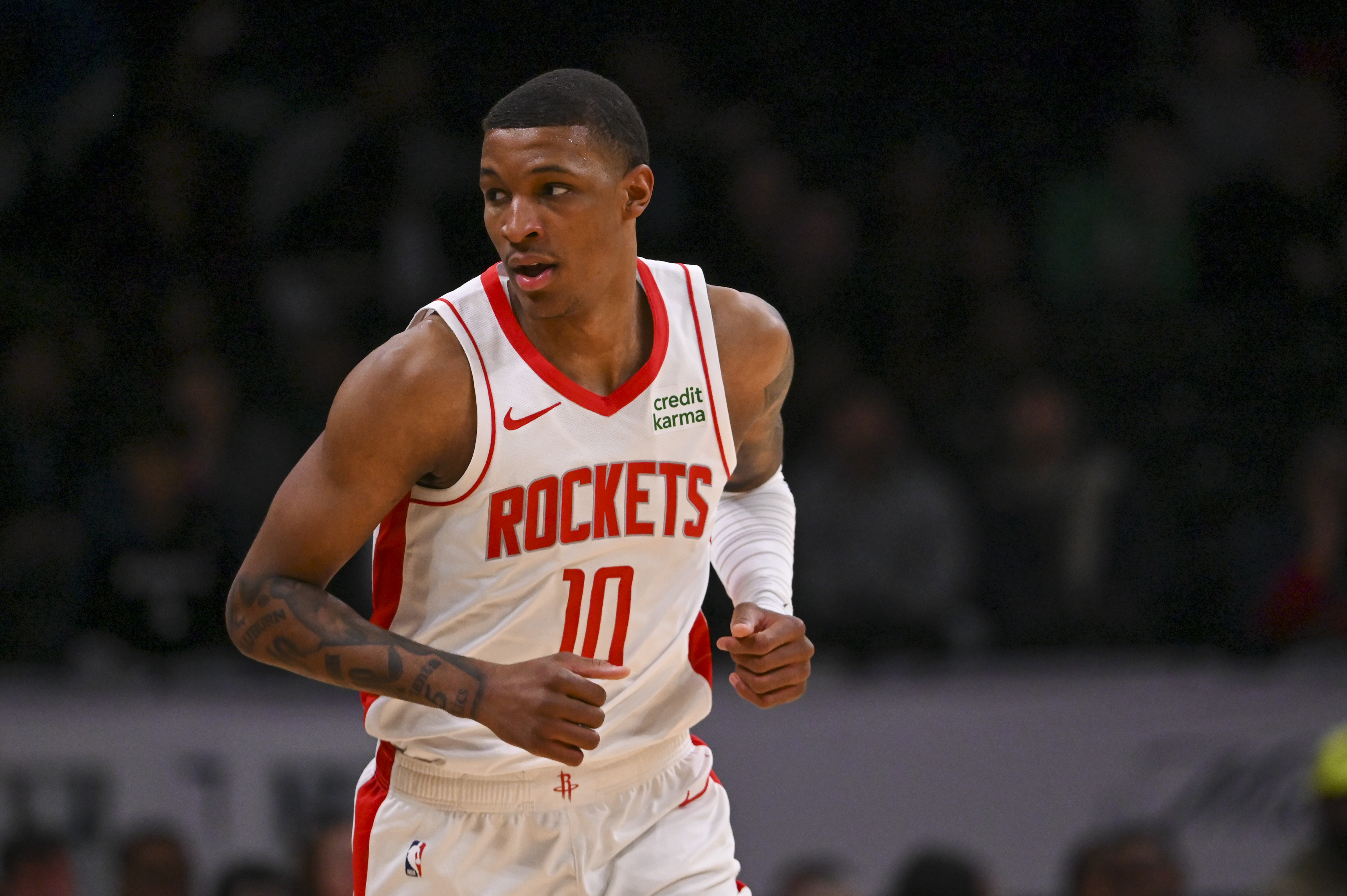 天天盈球官网-史密斯：塞拉斯脾气好但镇不住更衣室，乌度卡＆狄龙＆范弗里特加盟后才稳住局势